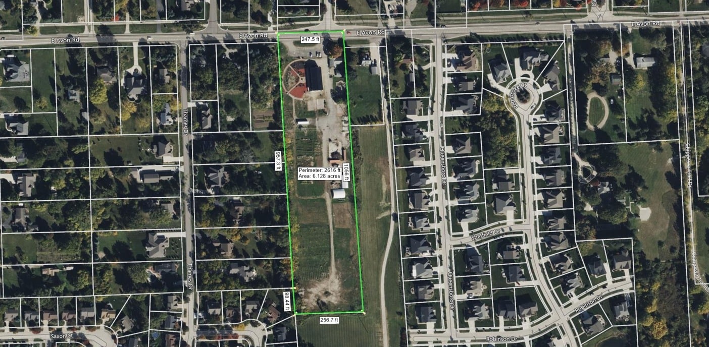 496 E Avon Rd, Rochester Hills, MI for Sale