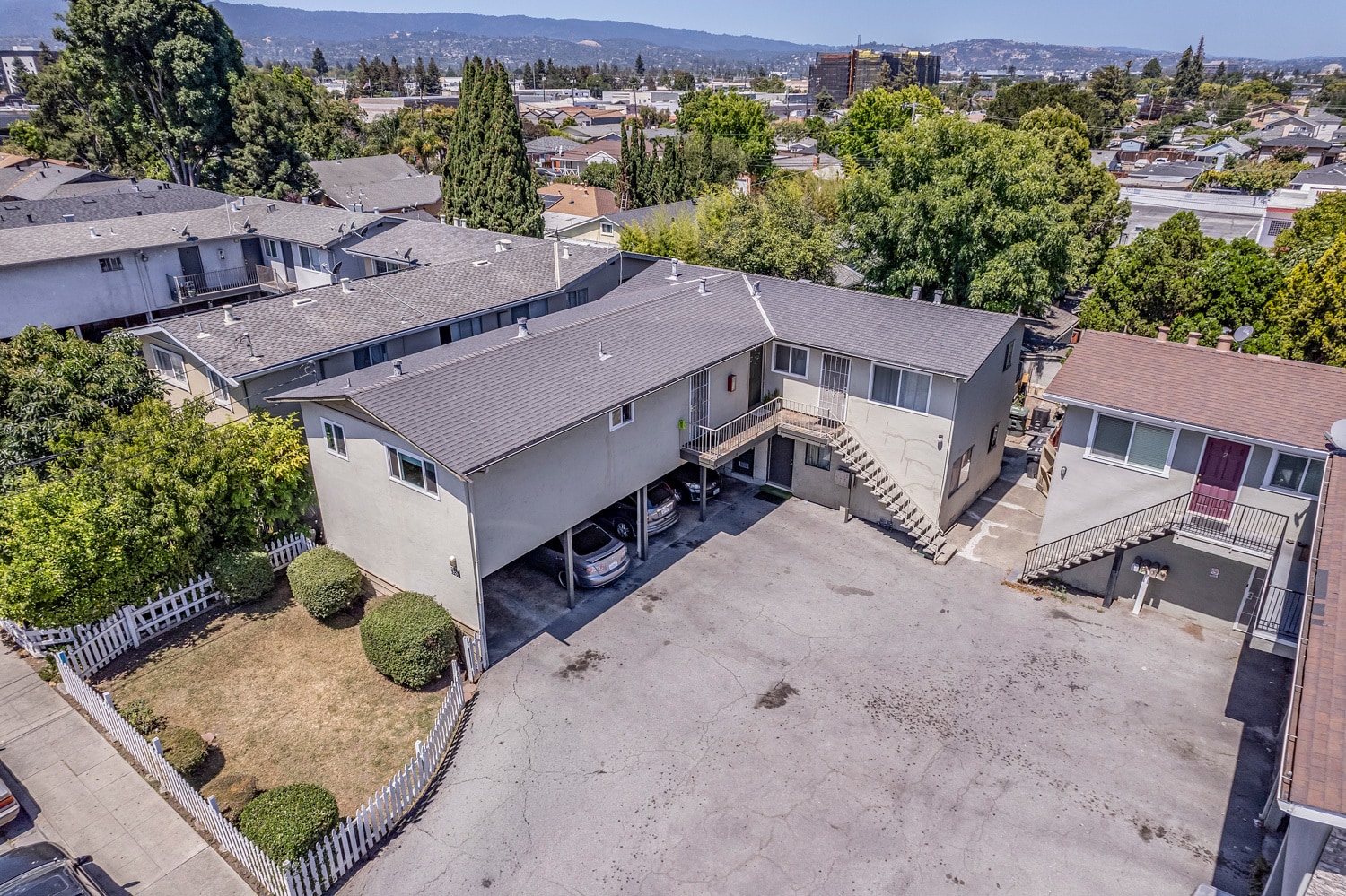 557 Hampshire Ave, Redwood City, CA for Sale