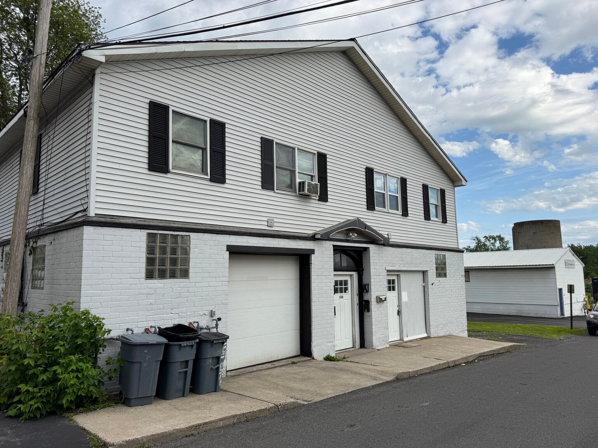 108 Ball St, East Syracuse, NY for Rent