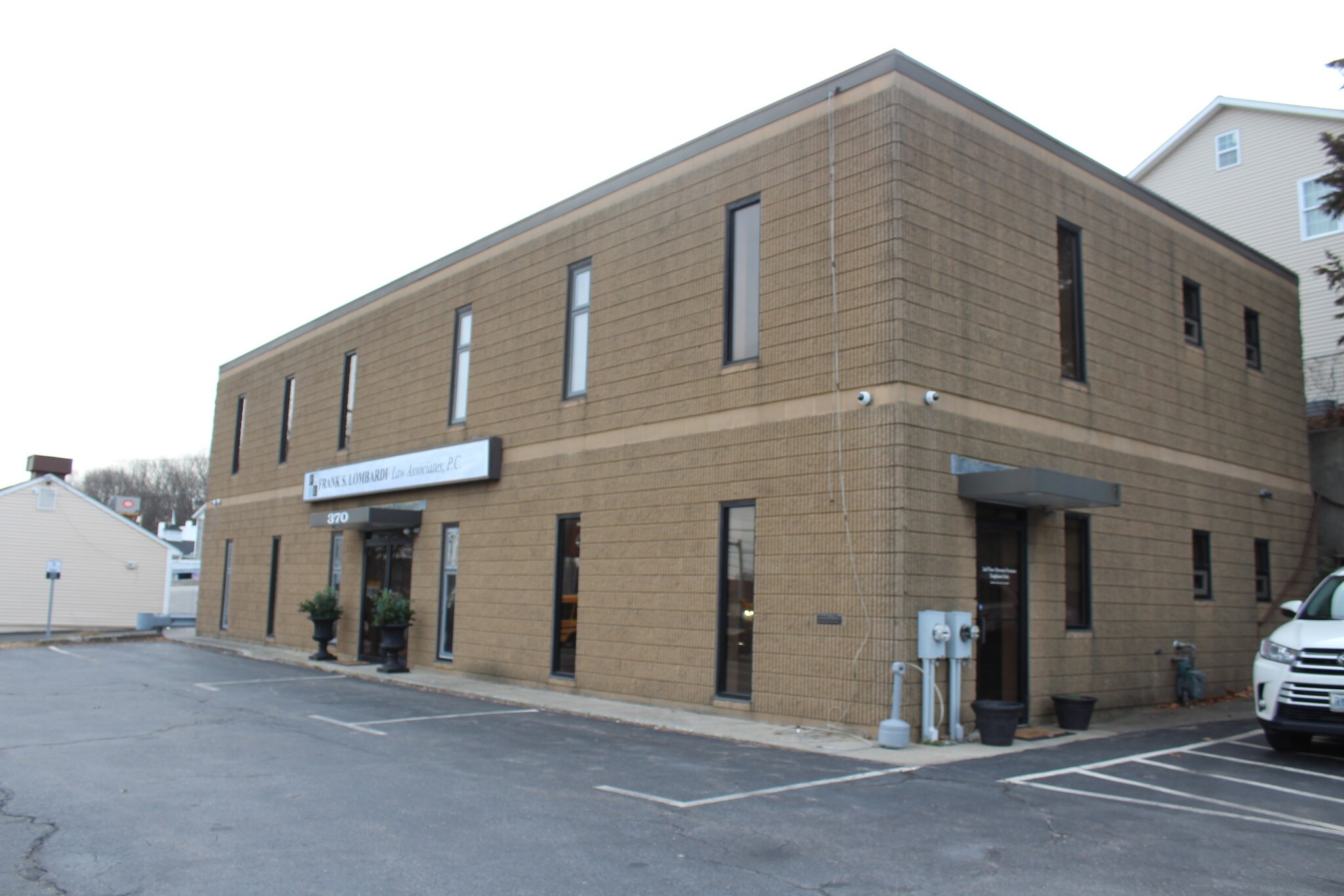 370 Atwood Ave Cranston, RI 02920 Office Property for Lease on