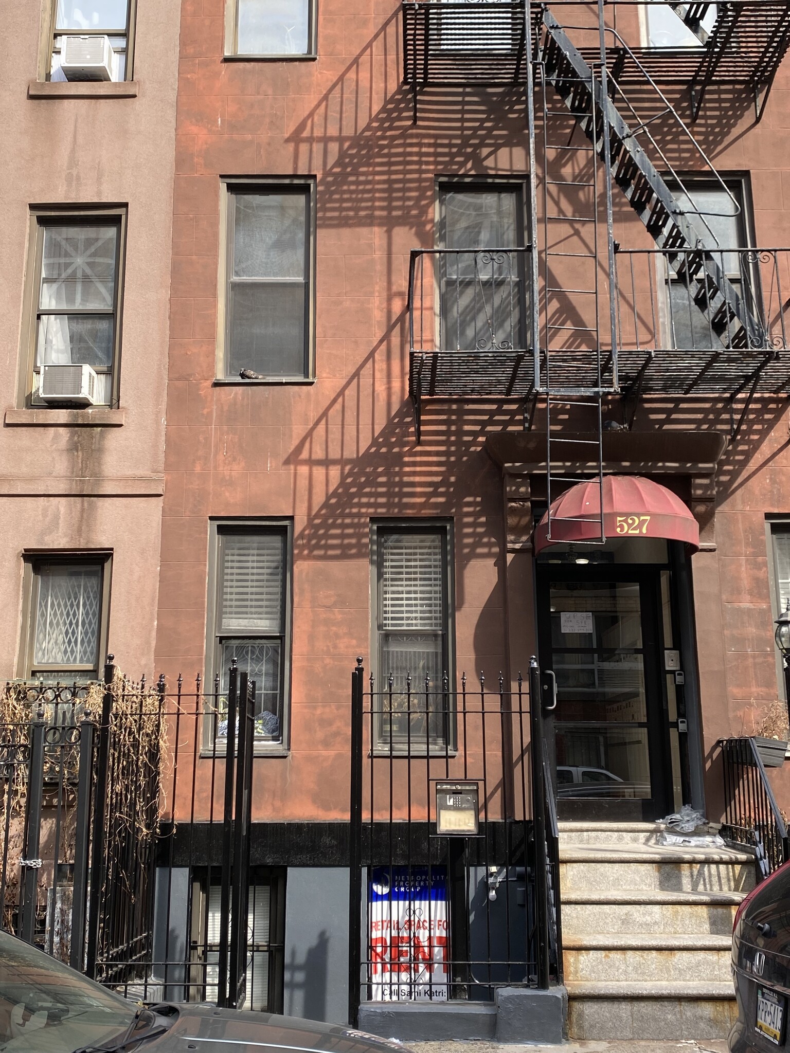 527 W 48th St, New York, NY for Rent