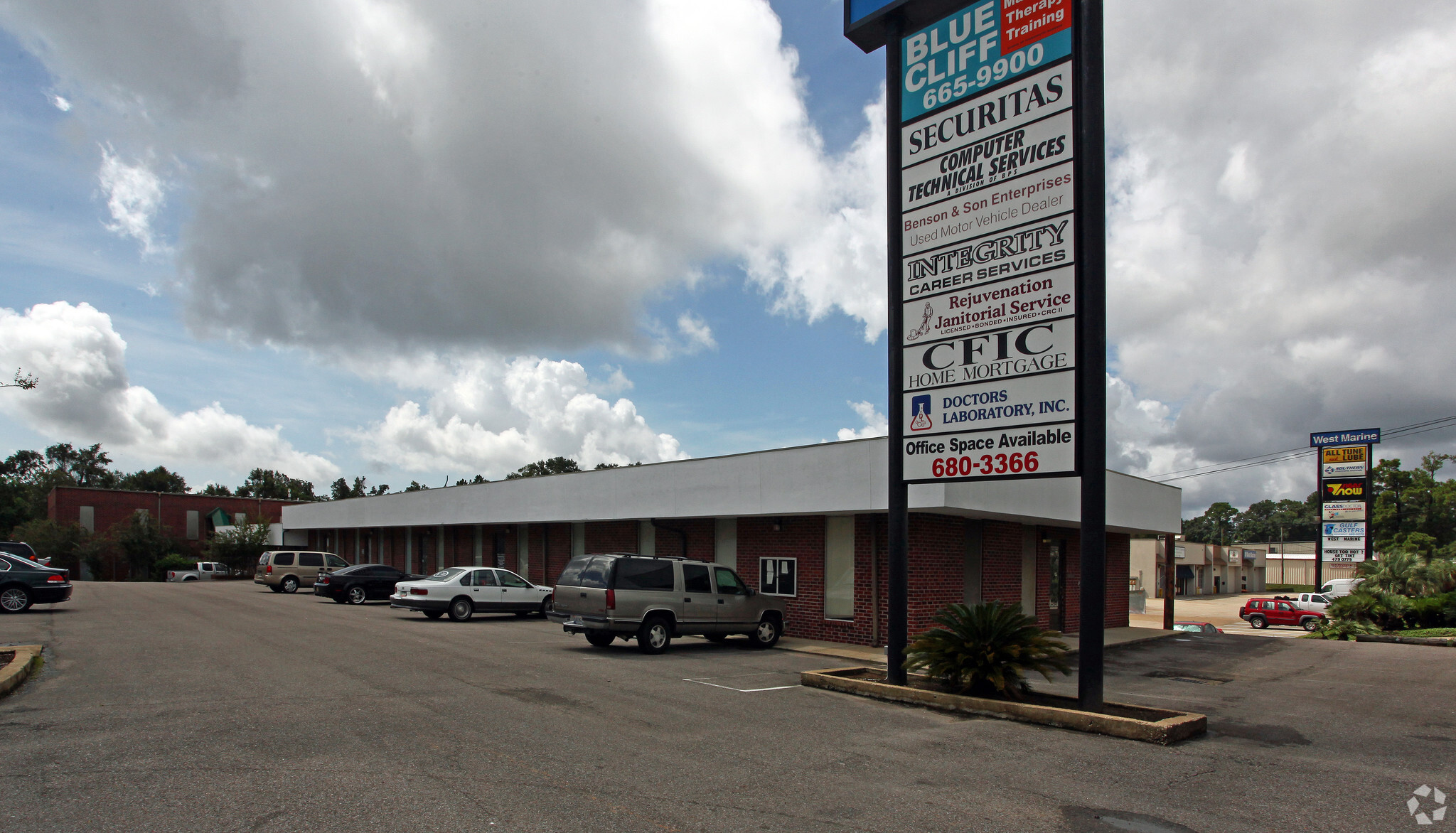 3737 Government Blvd, Mobile, AL for Rent