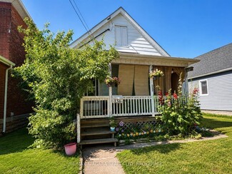 Welland, ON Apartments - 136 Regent St