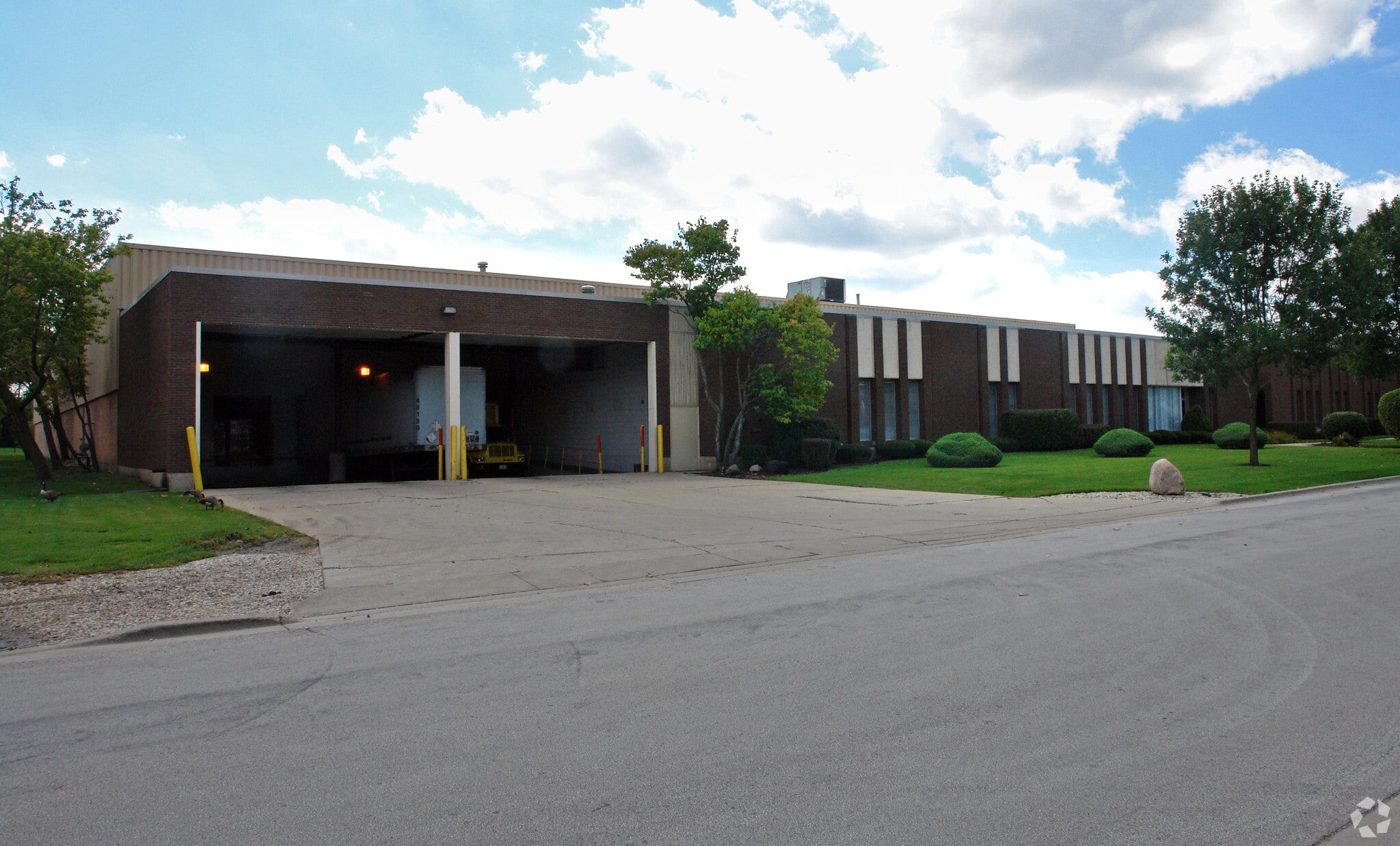 301 Holbrook Dr, Wheeling, IL for Rent