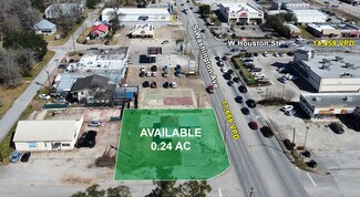 Cleveland, TX Commercial Land - 122 S Washington Ave