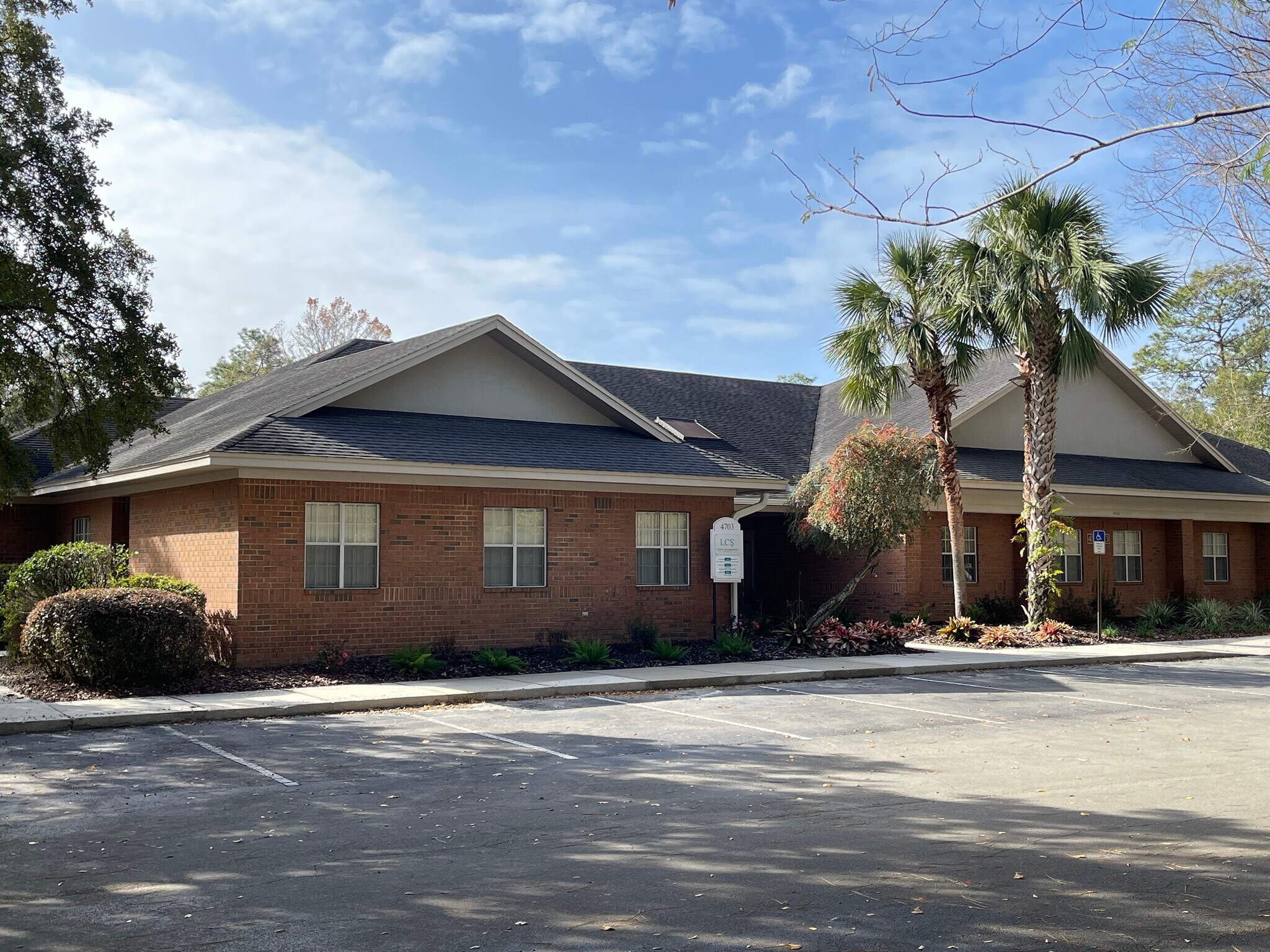 4703 NW 53rd Ave, Gainesville, FL for Sale