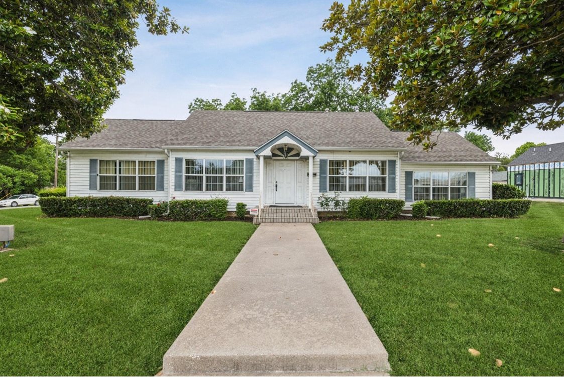 745 N Buckner Blvd, Dallas, TX for Sale
