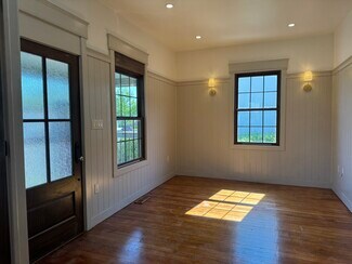 Lawrence, KS Office - 615 W 9th St