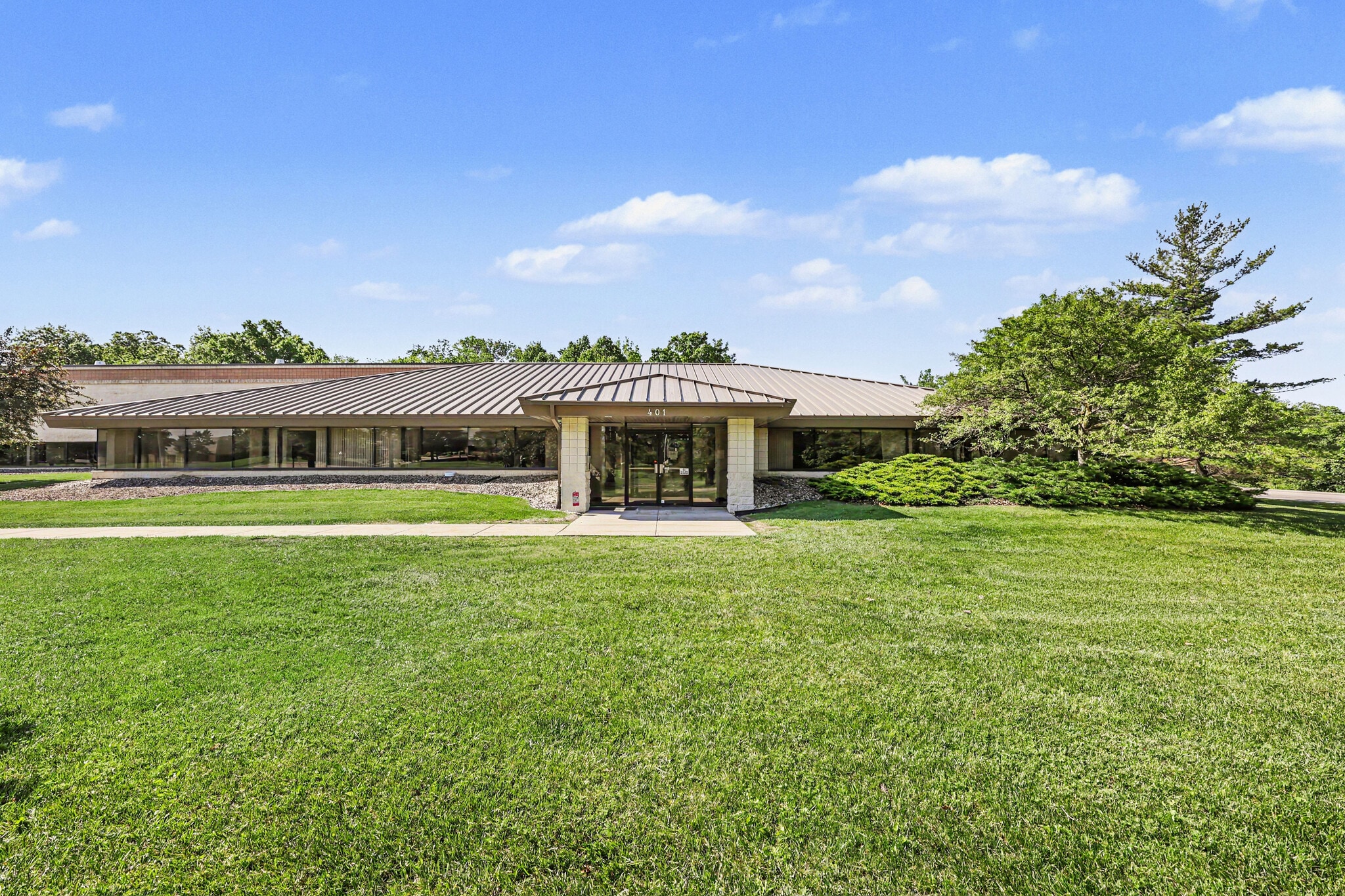 401 W Morgan Rd, Ann Arbor, MI for Sale