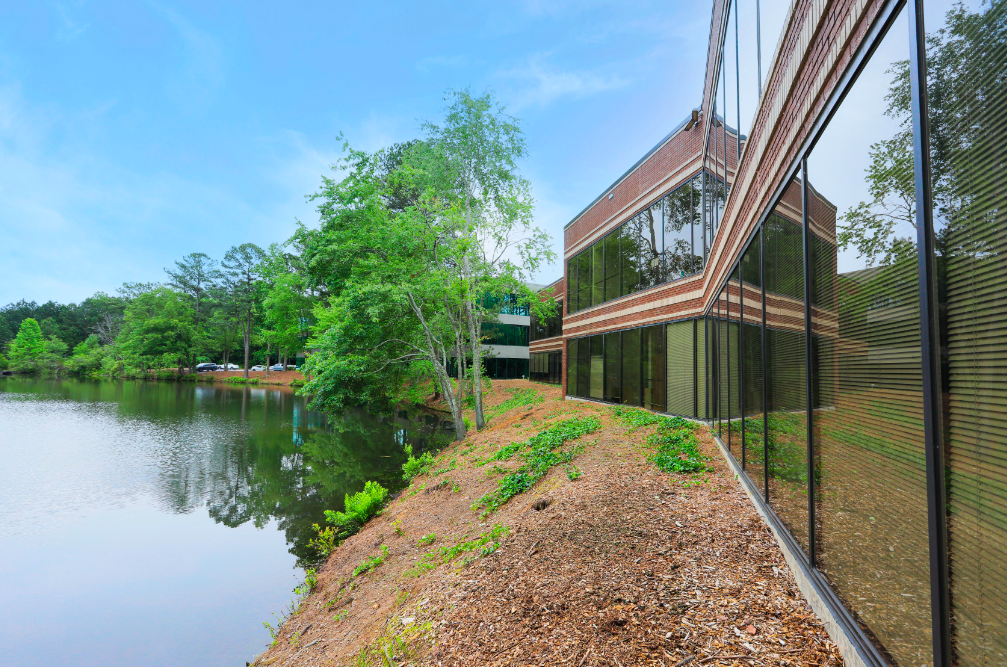 5880 Live Oak Pkwy, Norcross, GA for Rent