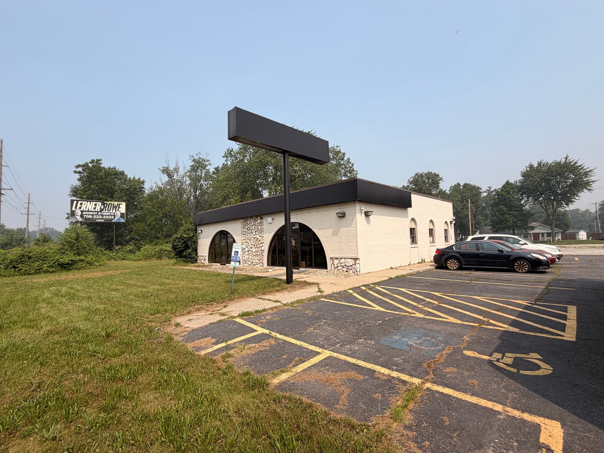 1500 W 37th Ave, Hobart, IN for Rent