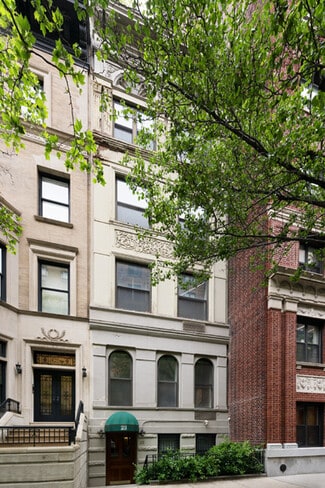 New York, NY Residential Income - 23 W 69th St