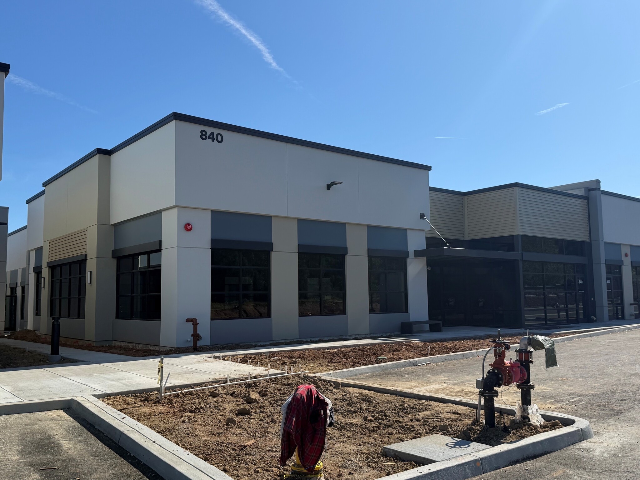 840 Patriot Dr, Moorpark, CA for Sale