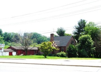 850-900 N Franklin St  