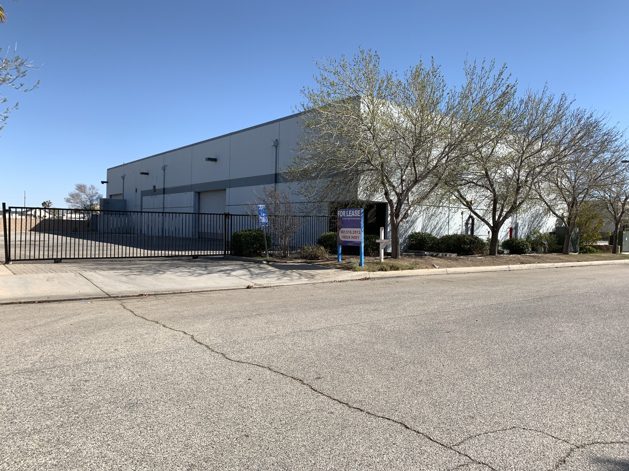 41338 12th St W, Palmdale, CA for Rent