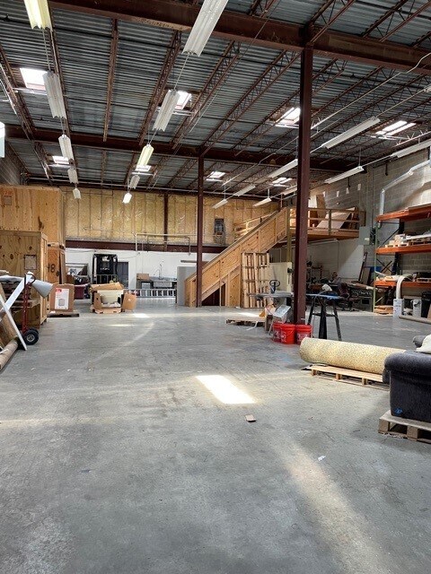 5714 Industry Ln, Frederick, MD for Rent
