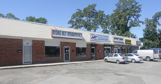 Medford, NY Retail - 3694 Horseblock Rd