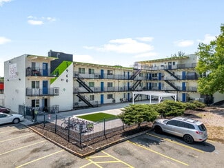 Aurora, CO Apartments - 1960 Dallas St