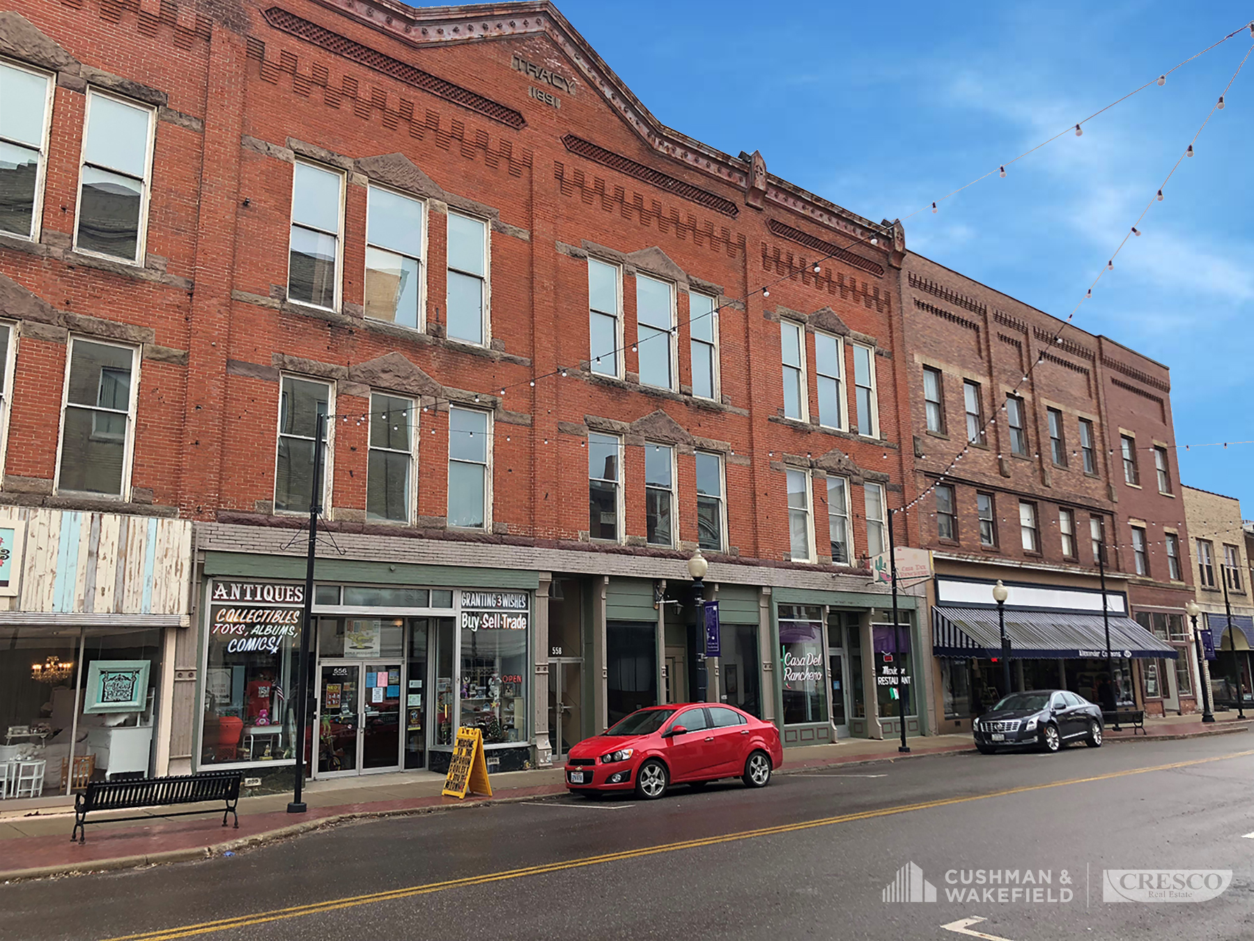 554-562 W Tuscarawas Ave, Barberton, OH for Sale