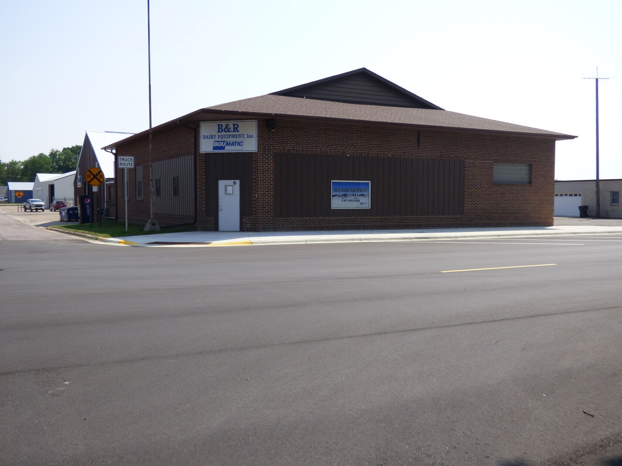 106 N Renville St, Winthrop, MN for Sale