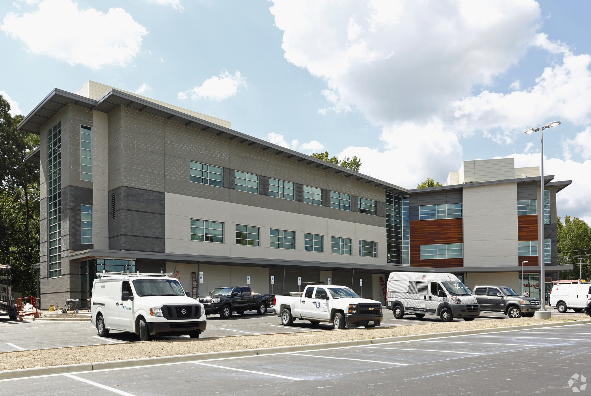 2600 W Arlington Blvd, Greenville, NC for Rent