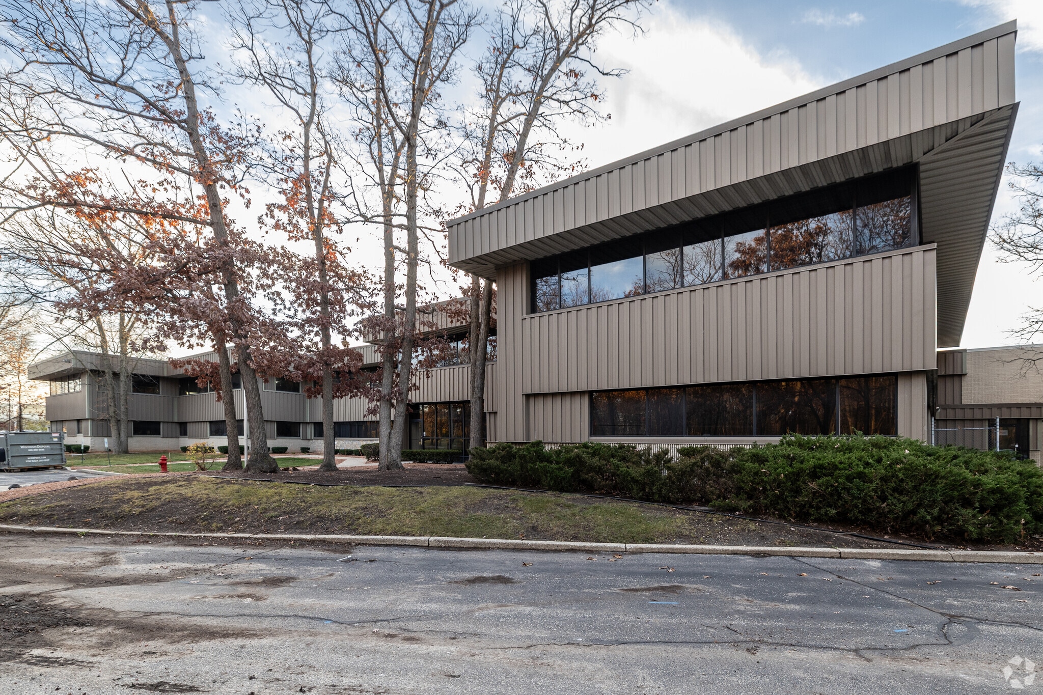 5111-5121 S 9th St, Milwaukee, WI for Rent