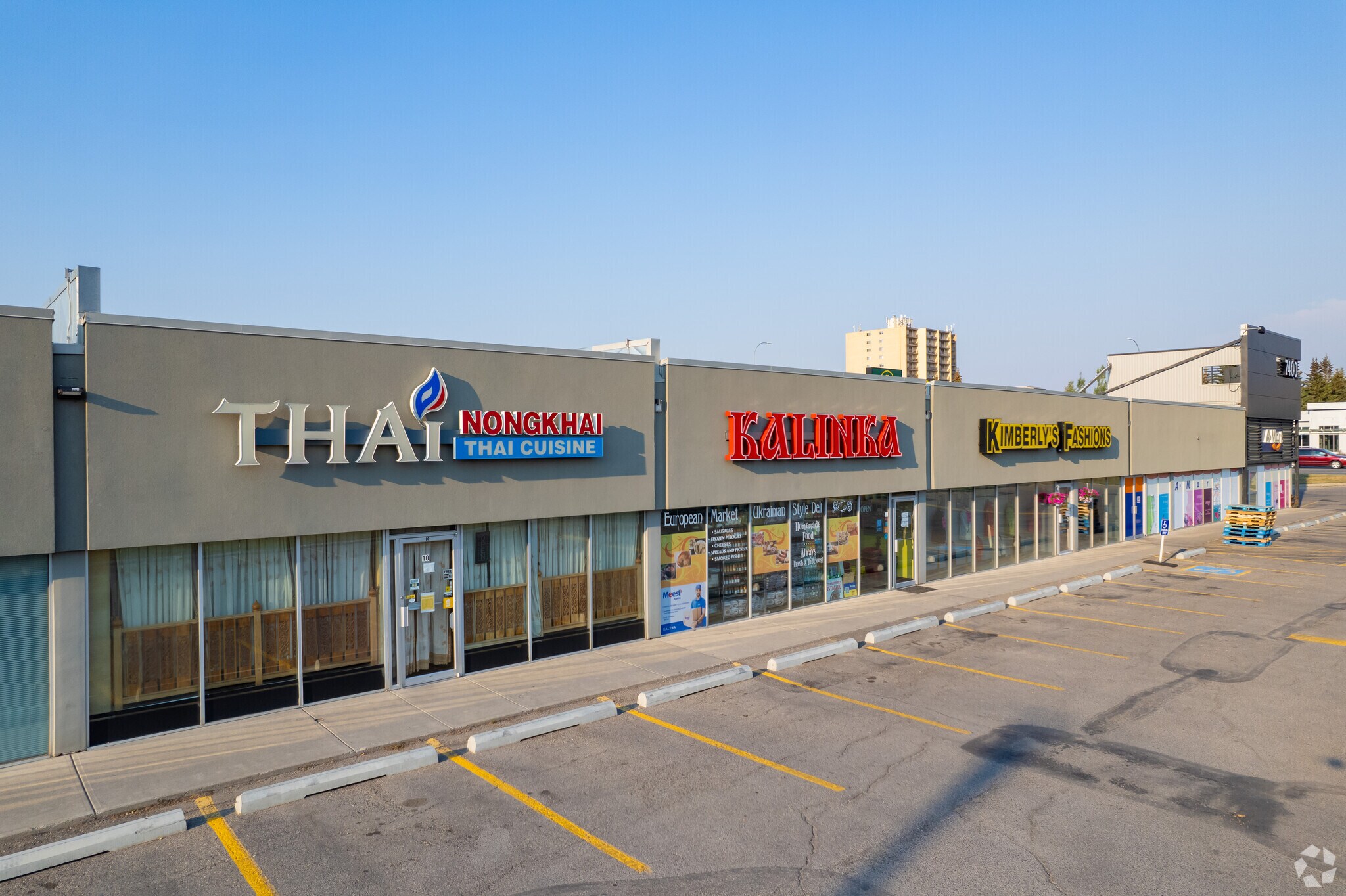 7400 Macleod Trl S, Calgary, AB for Rent