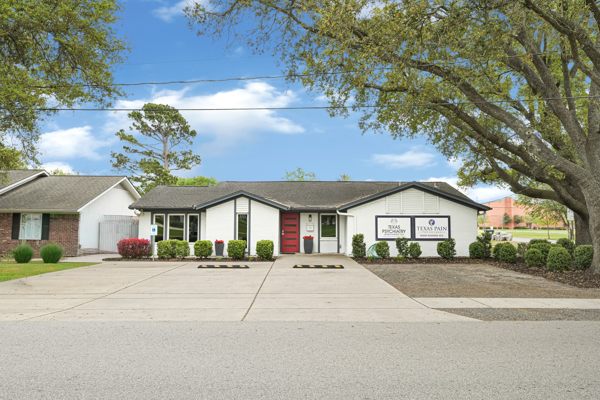 2243 N Park Ave, Pearland, TX for Rent