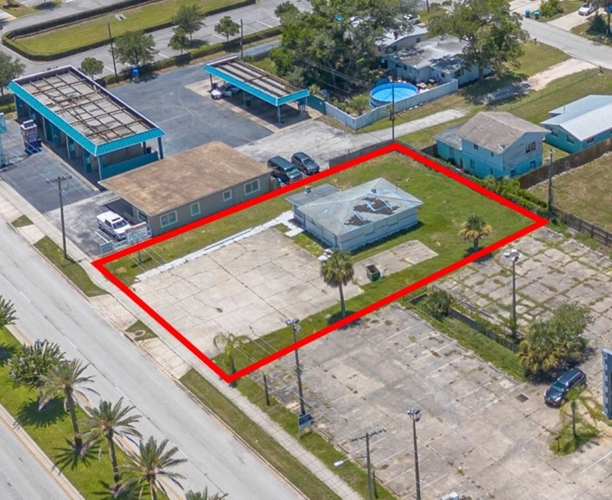 1522 Ridgewood Ave, Daytona Beach, FL for Sale
