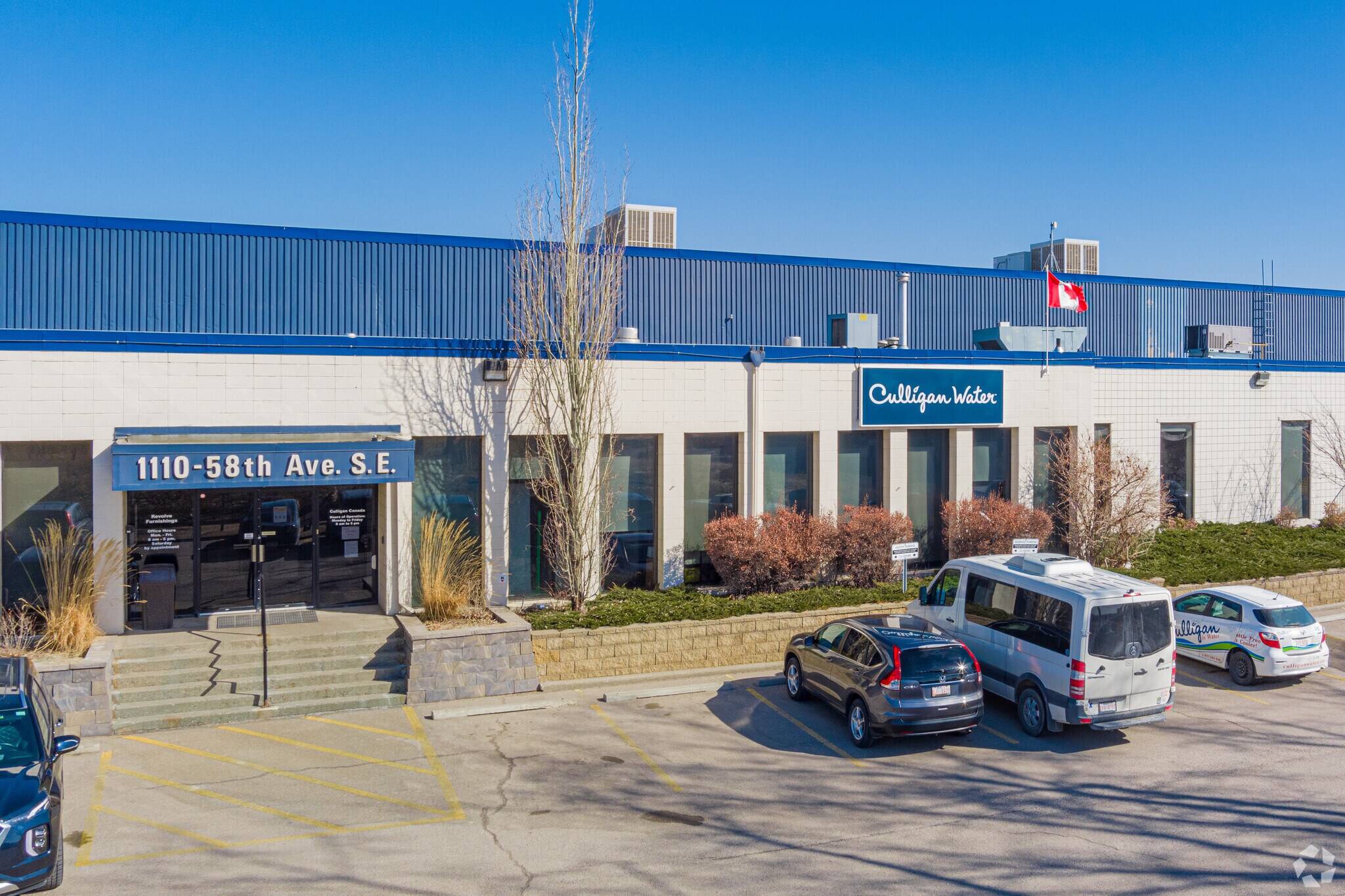 1110 58th Ave SE, Calgary, AB for Rent