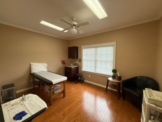 Woodstock, GA Office - 4595 Towne Lake Pky