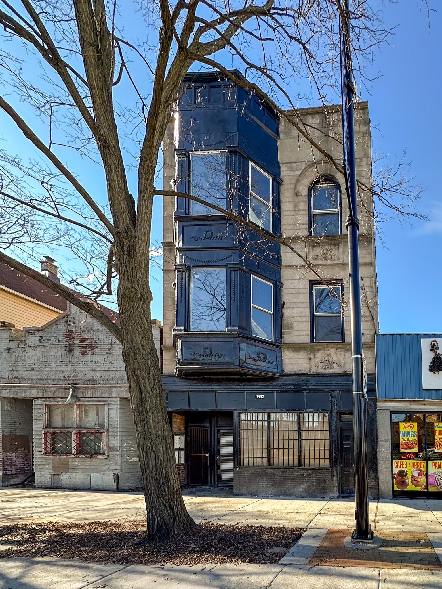 8714 S Commercial Ave, Chicago, IL for Rent