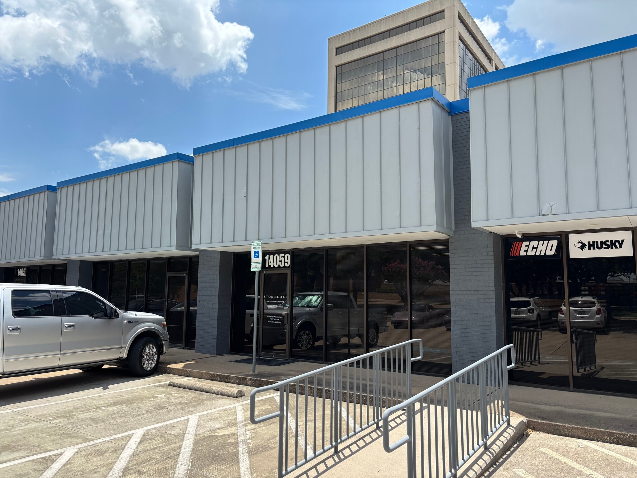 14055-14065 Proton Rd, Farmers Branch, TX for Rent