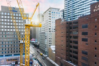 Montréal, QC undefined - 439-447 Av du Président-Kennedy