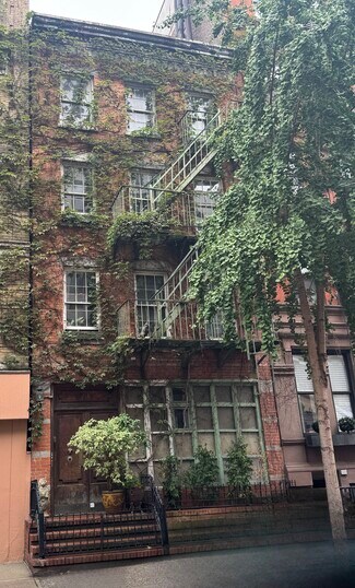 New York, NY undefined - 218 E 25th St