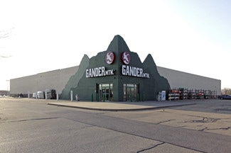 Peoria, IL Retail - 5114 W Holiday Dr