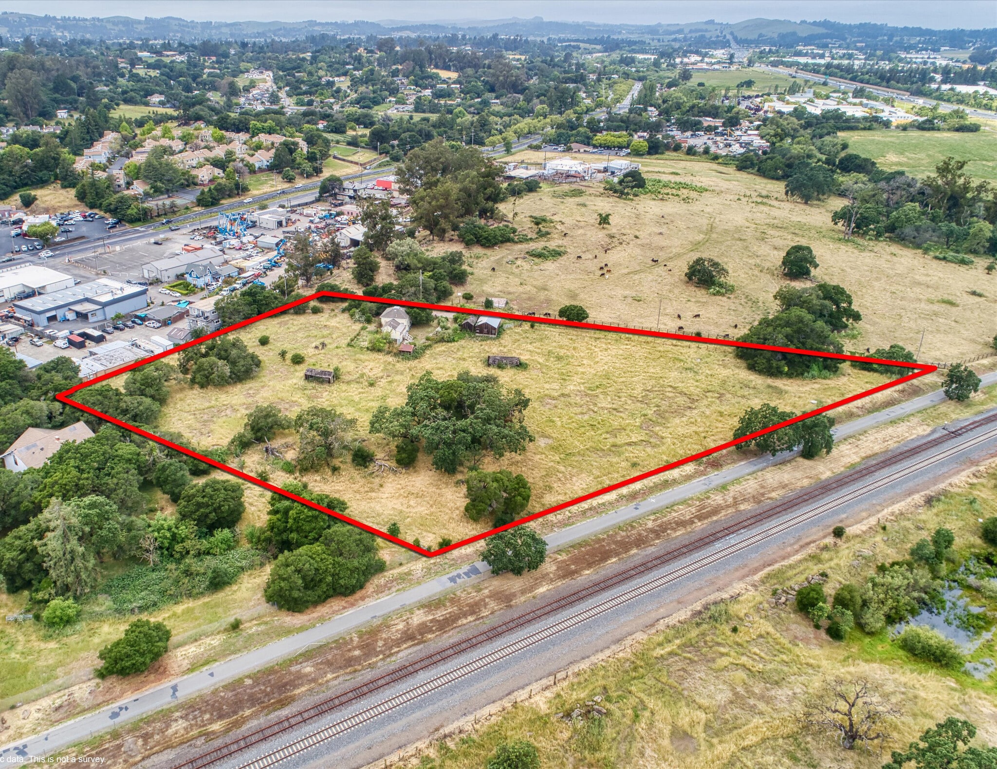 195 Cinnabar Ave, Petaluma, CA for Sale