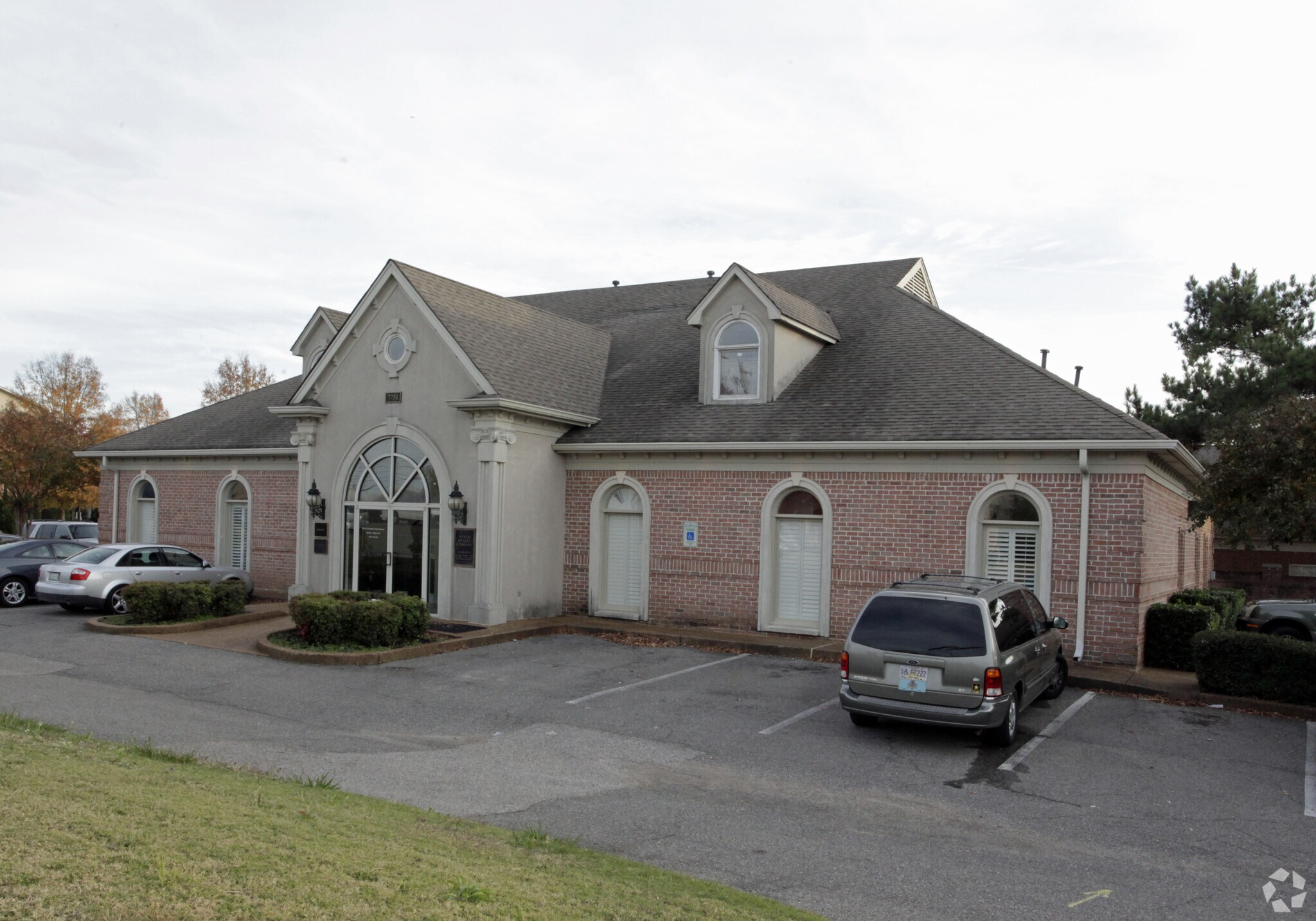7751 Wolf River Blvd, Germantown, TN for Sale