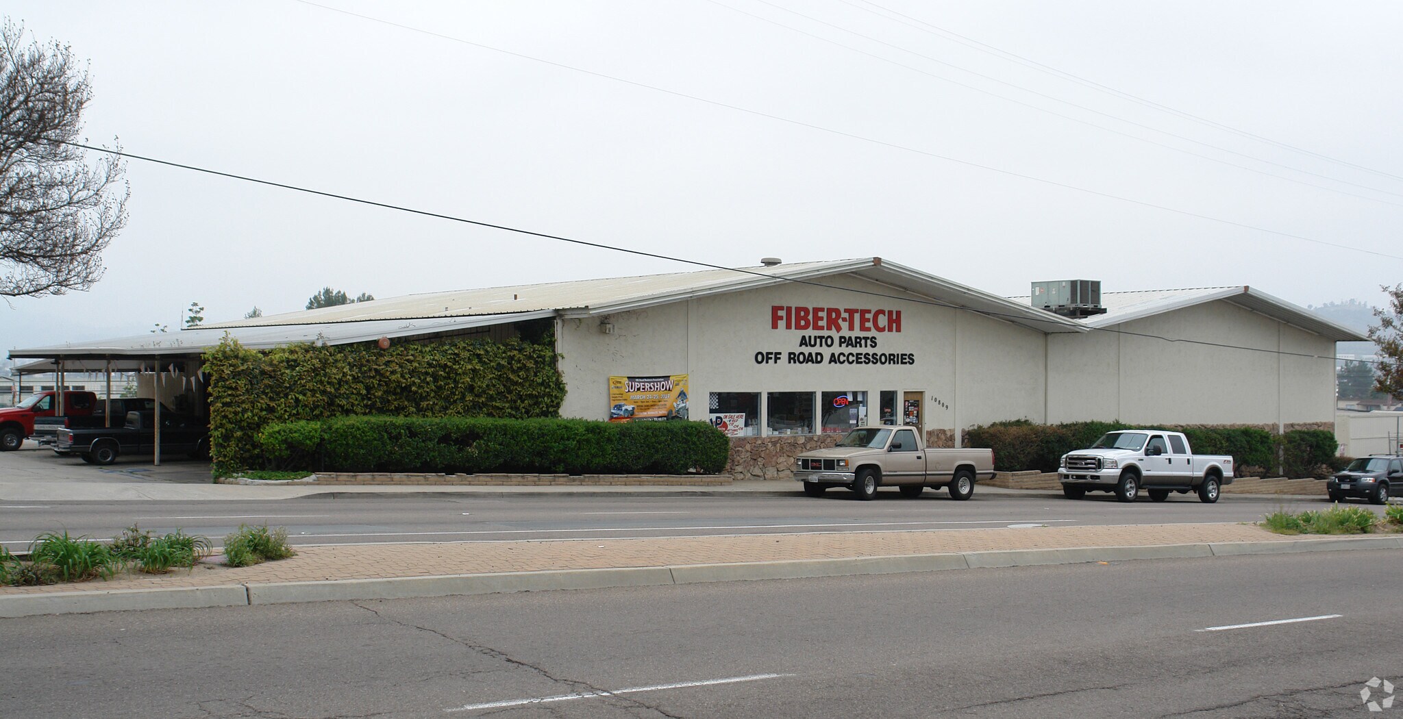 10809 Prospect Ave, Santee, CA for Rent