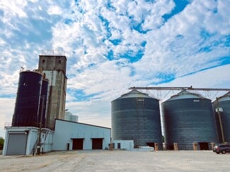 The Corner of 7th and Poplar St  