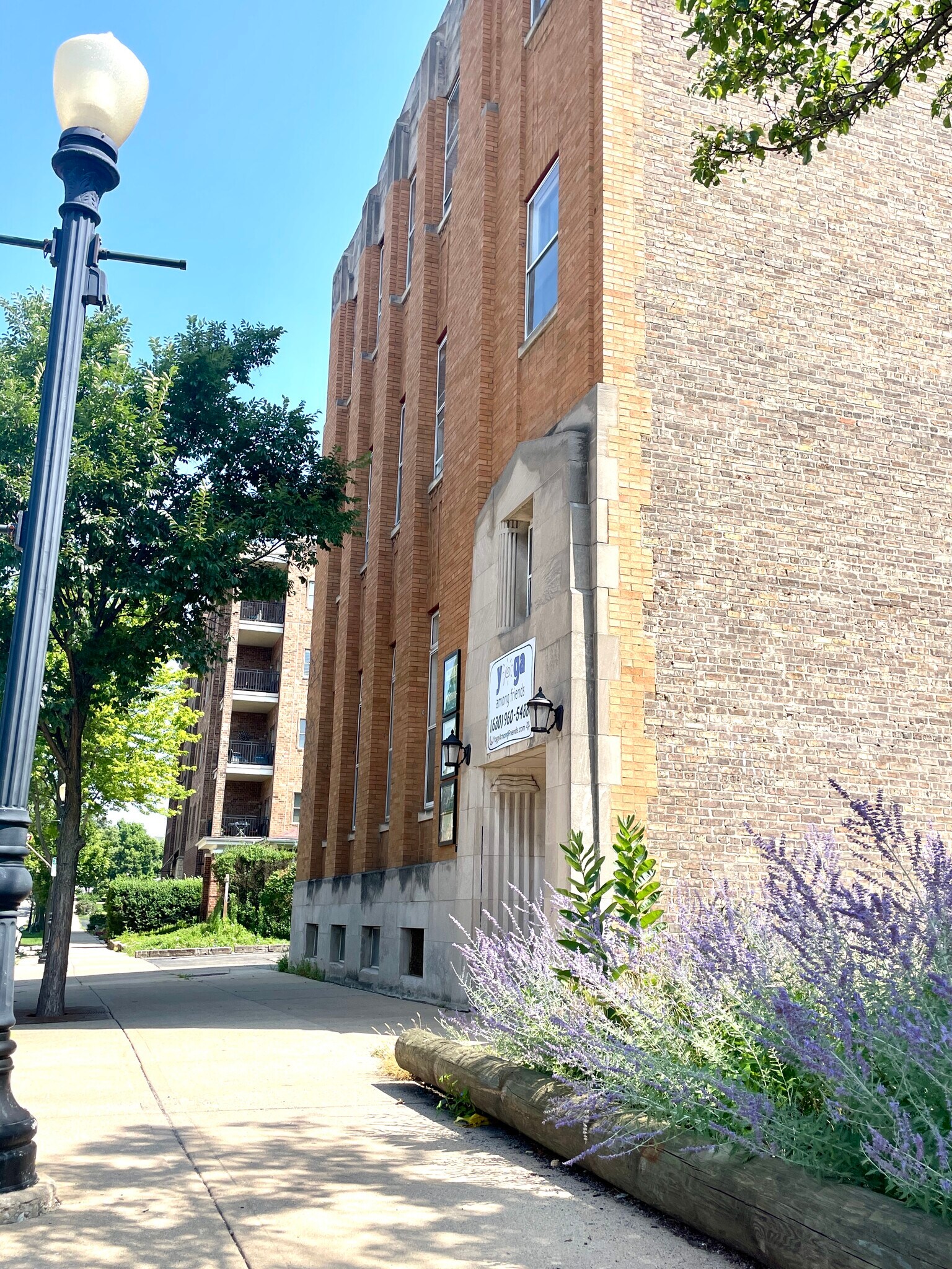 4949 Forest Ave, Downers Grove, IL for Rent