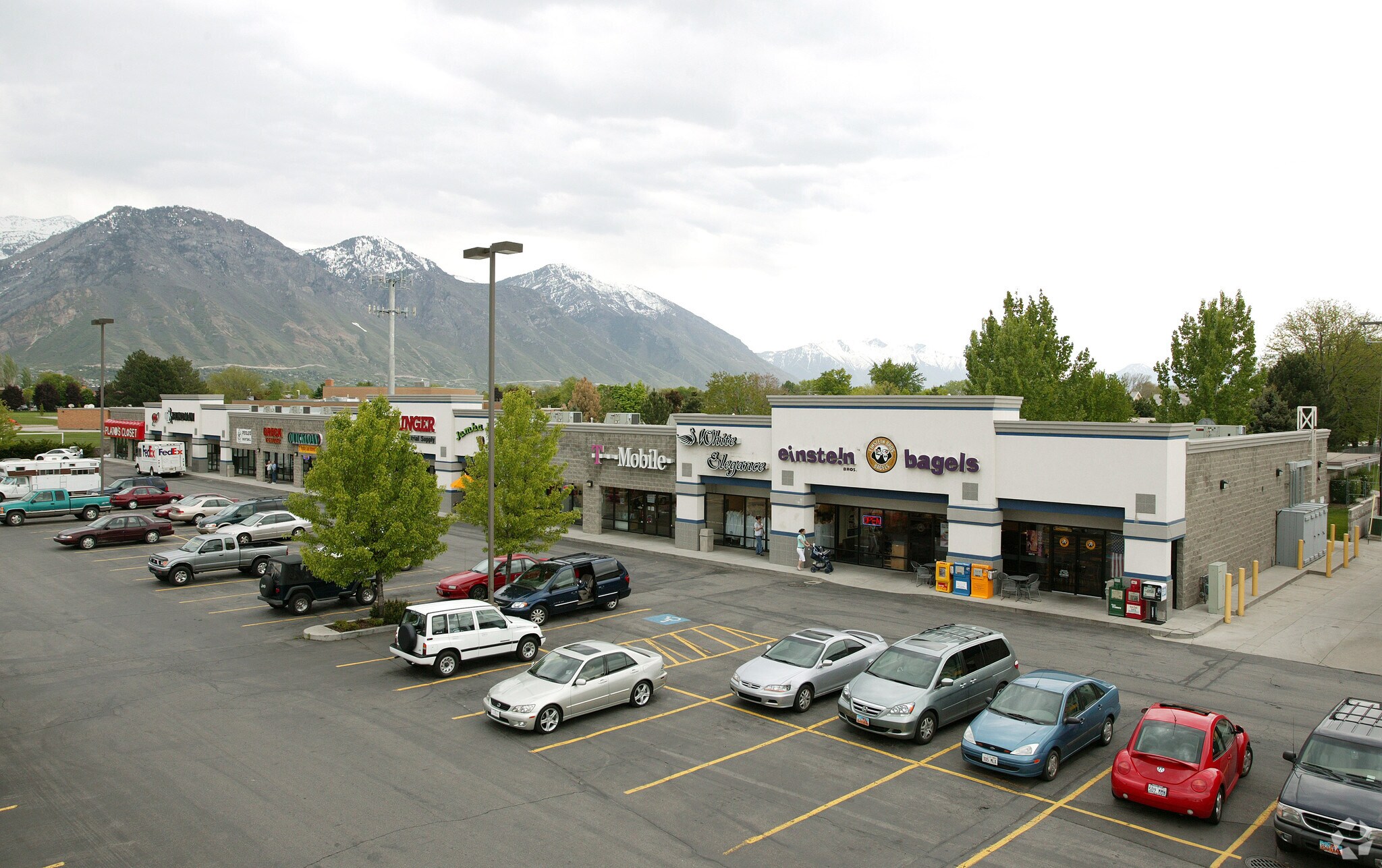 556-592 E University Pky, Orem, UT for Rent