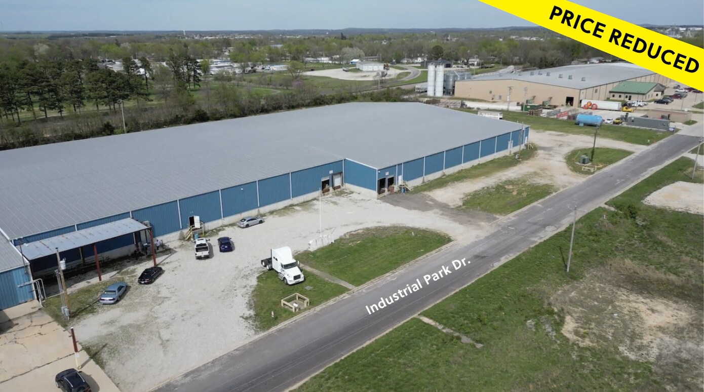 1301 Industrial Park Rd, Mountain Grove, MO for Sale