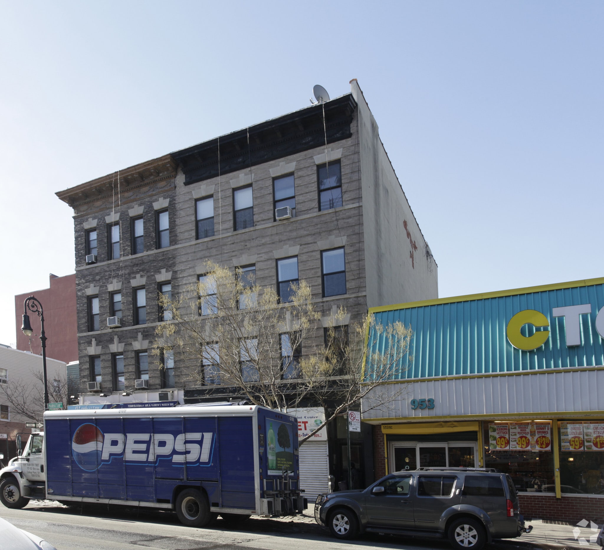 951 Manhattan Ave, Brooklyn, NY for Rent