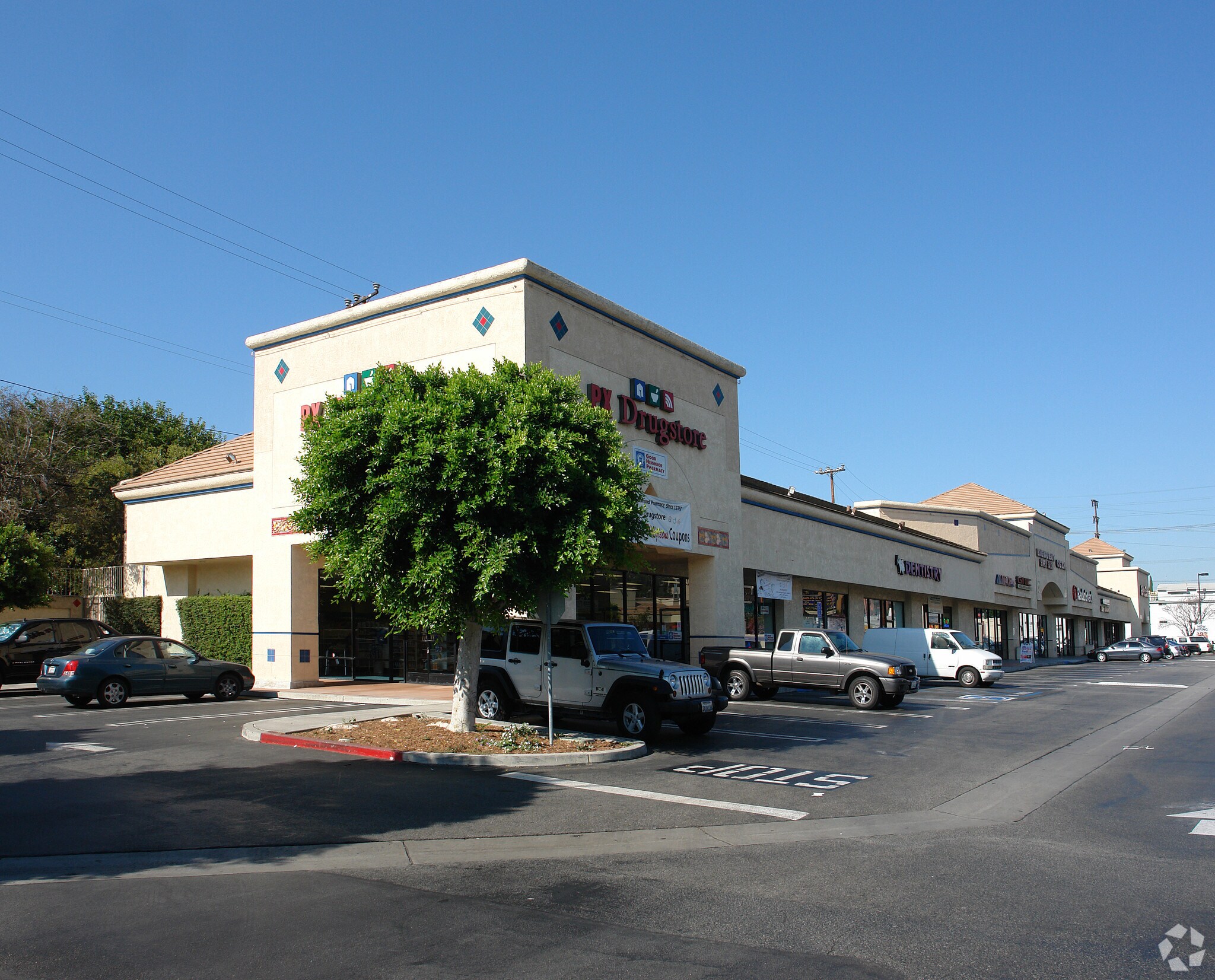 5160 Vineland Ave North Hollywood, CA 91601 Shopping Center Property