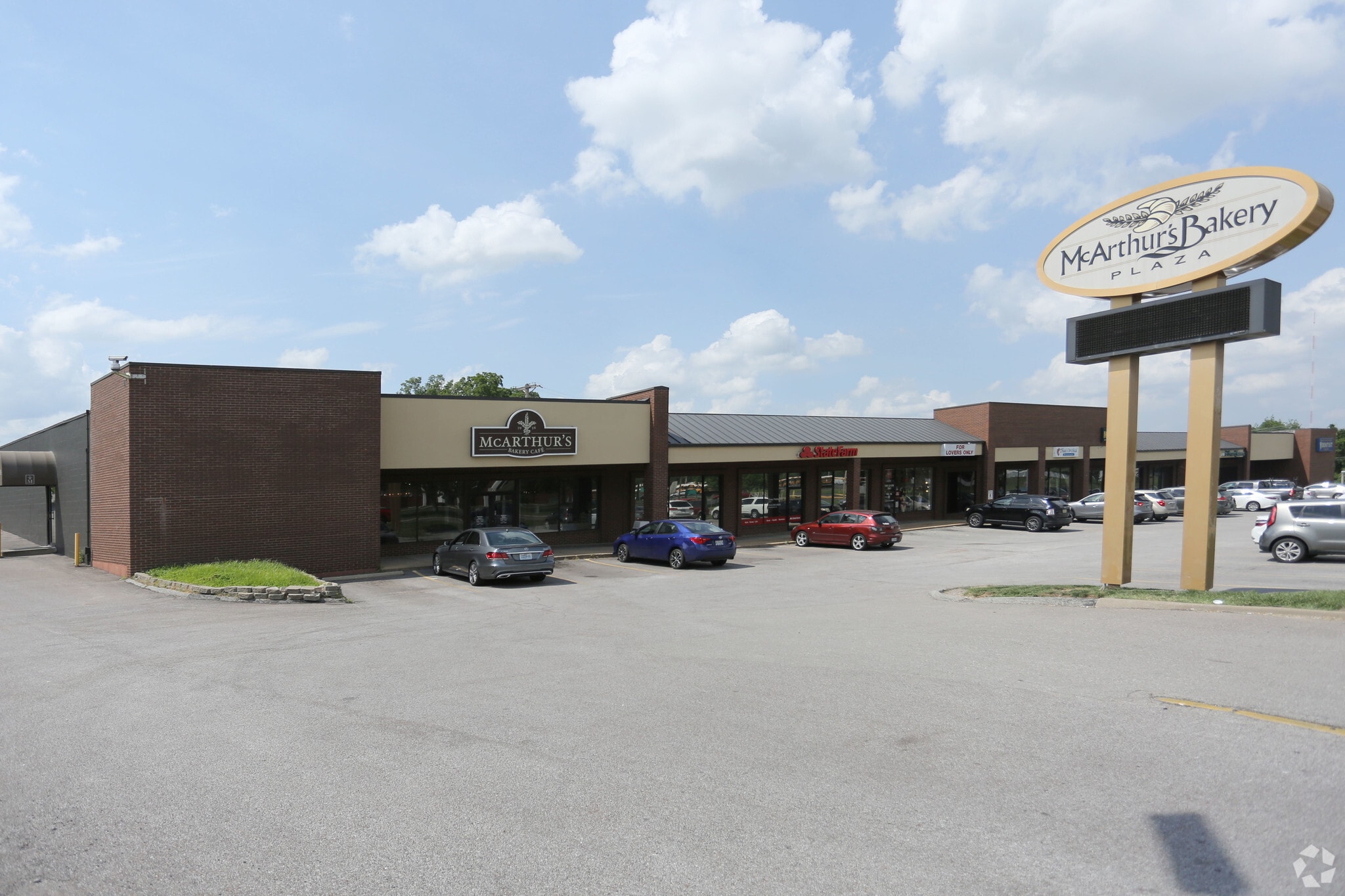 3055 Lemay Ferry Rd, Saint Louis, MO for Rent
