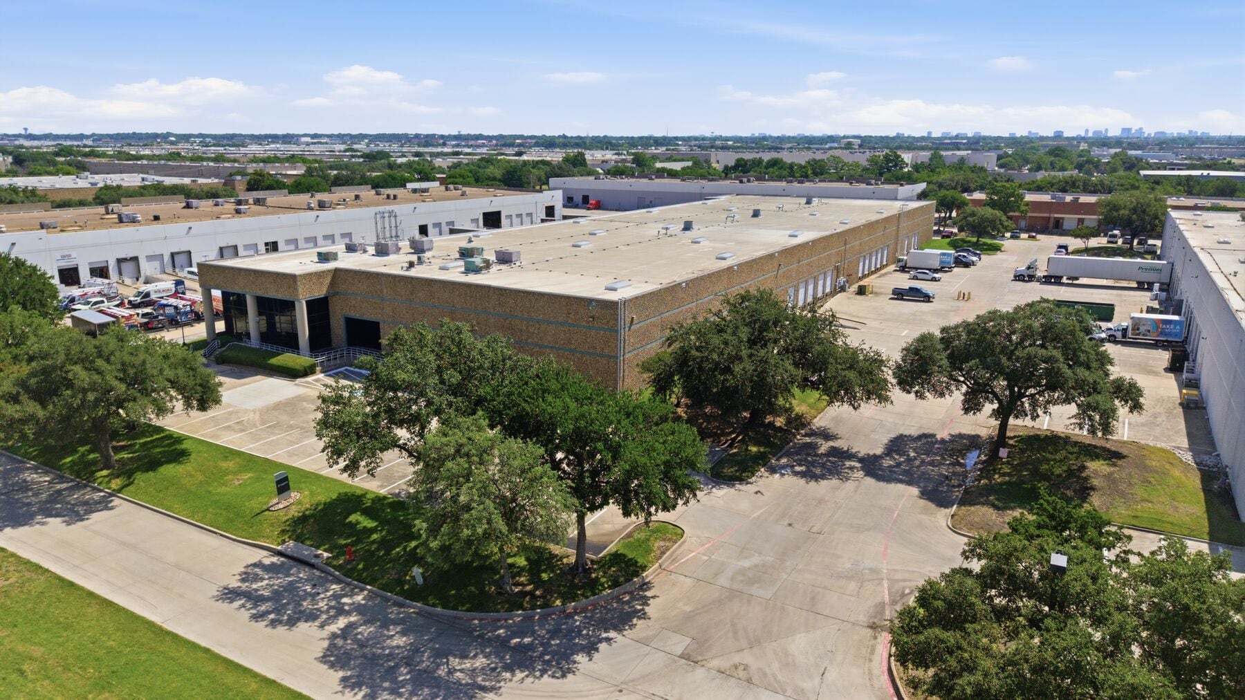 13755-13775 Benchmark Dr, Farmers Branch, TX for Rent