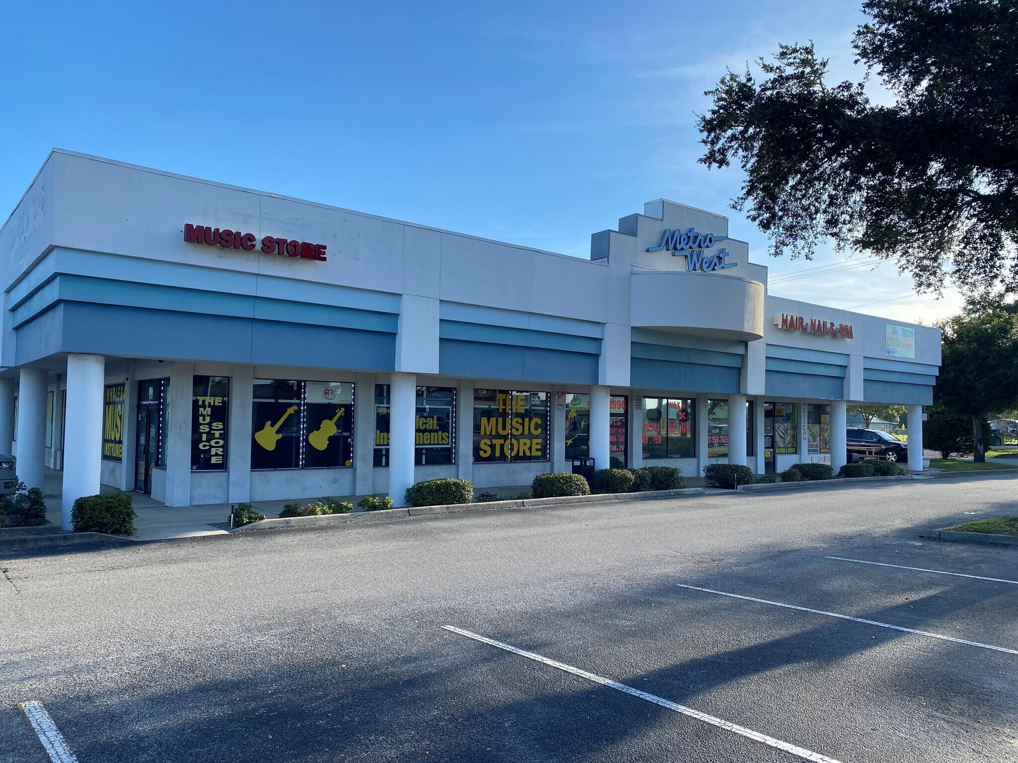 29943054 W New Haven Ave Melbourne, FL 32904 Shopping Center