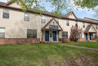 West Lafayette, IN Apartments - 421-439 S Chauncey Ave