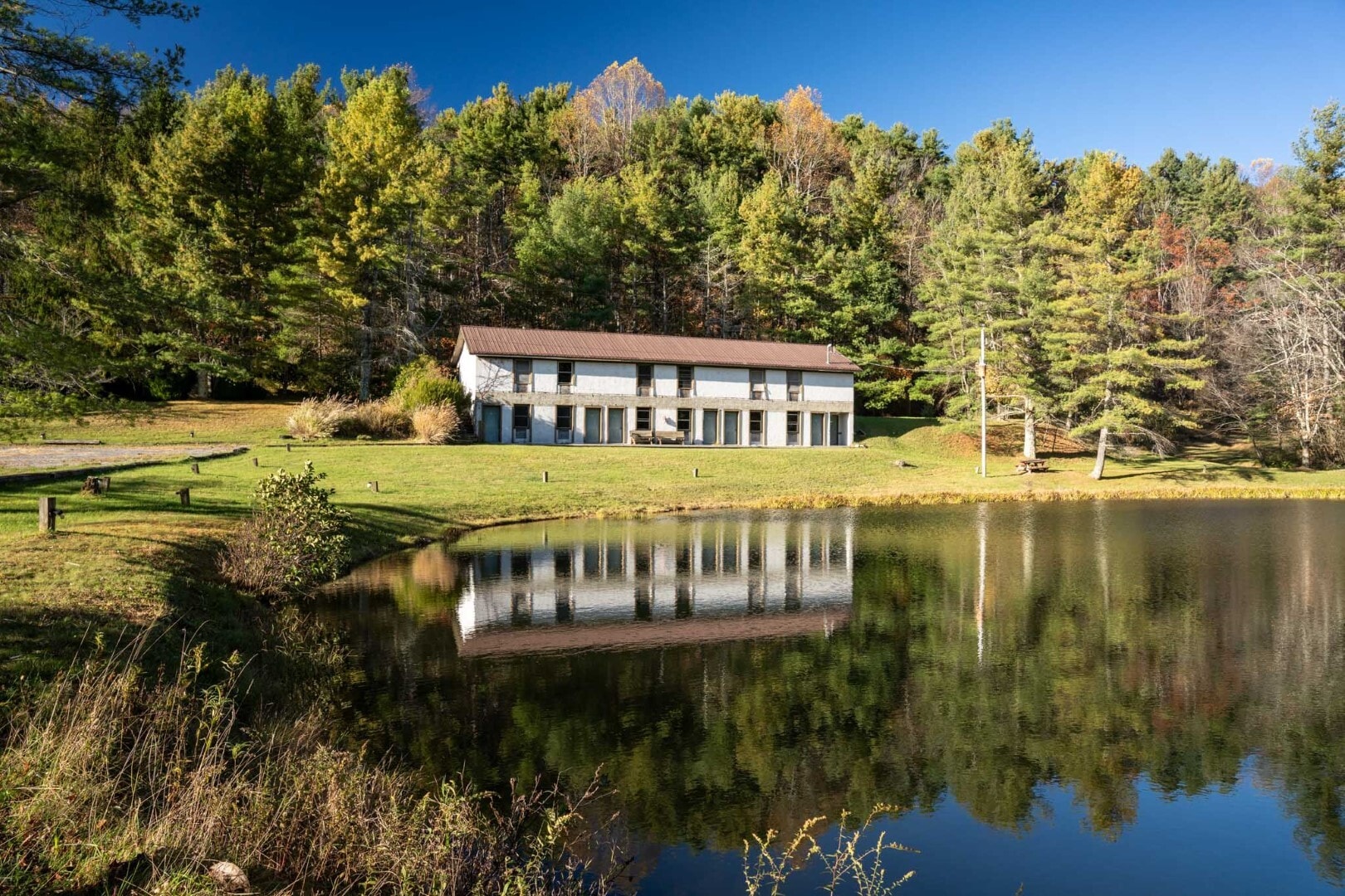 182 Woodberry Rd Sw, Meadows Of Dan, VA for Sale